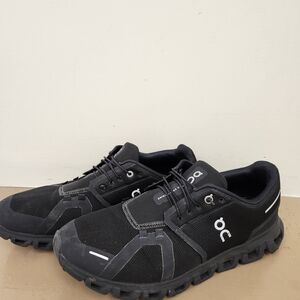 On Running Men's Black Running Shoes